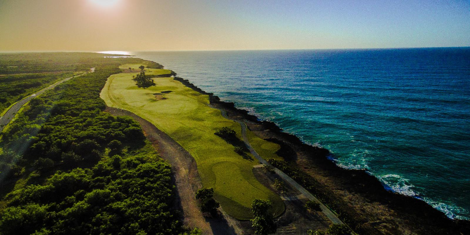 Golf y Relax en Playa Nueva Romana con Beneficios Fiscales